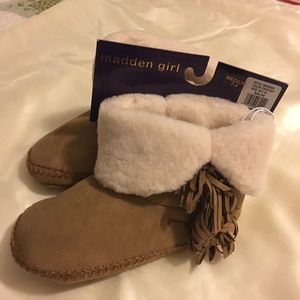 Madden Girl moccasin booties NWT